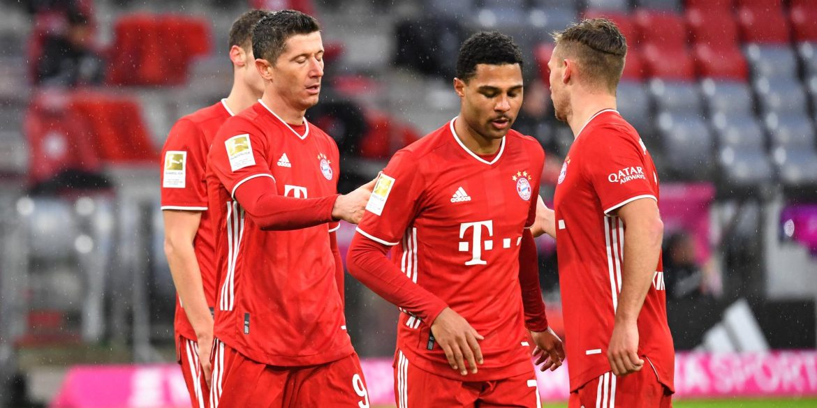 Achtung, Gelbsperre droht! Diese 45 Spieler stehen bei 4 oder 9 Gelben Karten