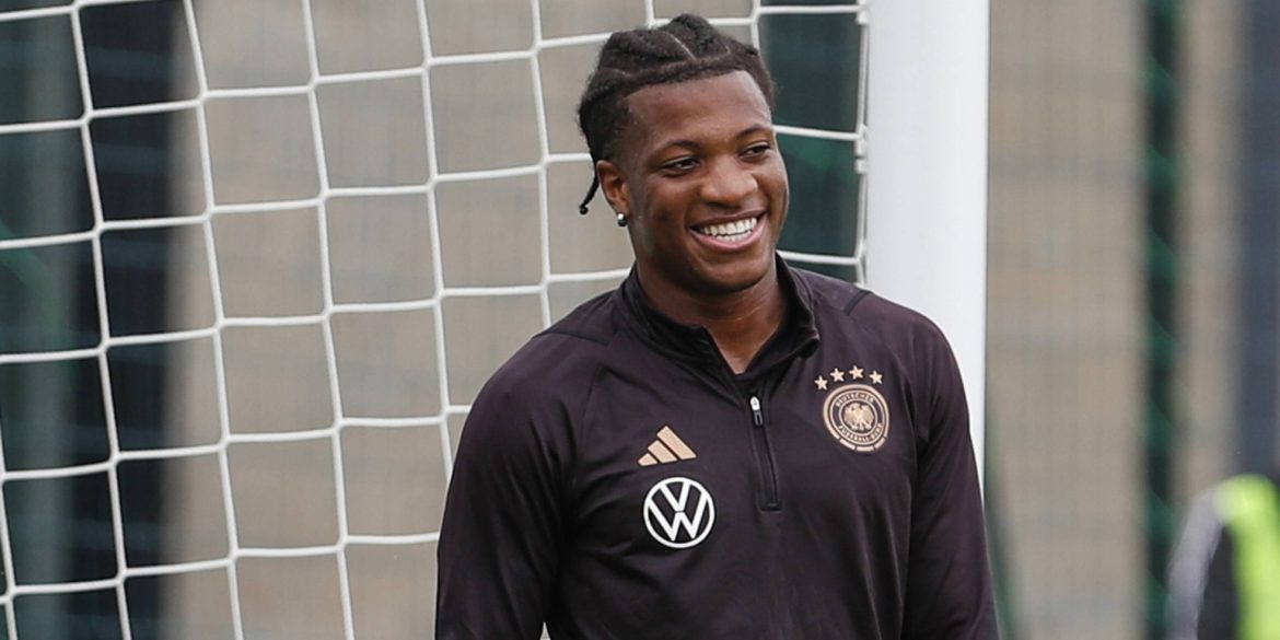 Transfergerüchte: Eintracht Frankfurt holt wohl Ngankam – VfB Stuttgart mit Stürmer einig